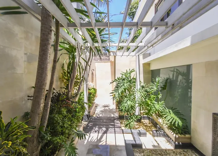 Villa Amalia Swan Haven Seminyak (Bali)